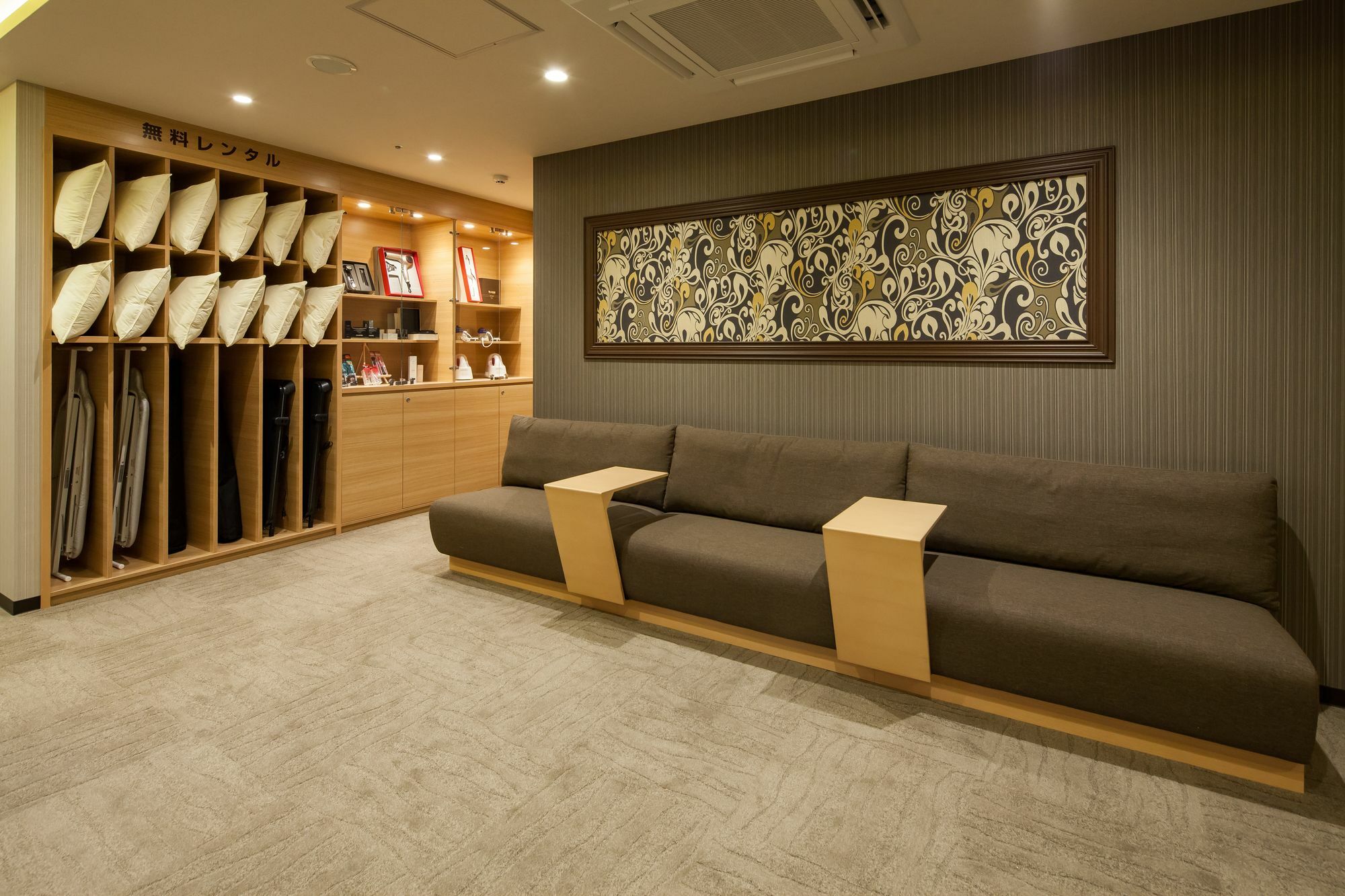 Y'S Cabin Osaka Namba Экстерьер фото