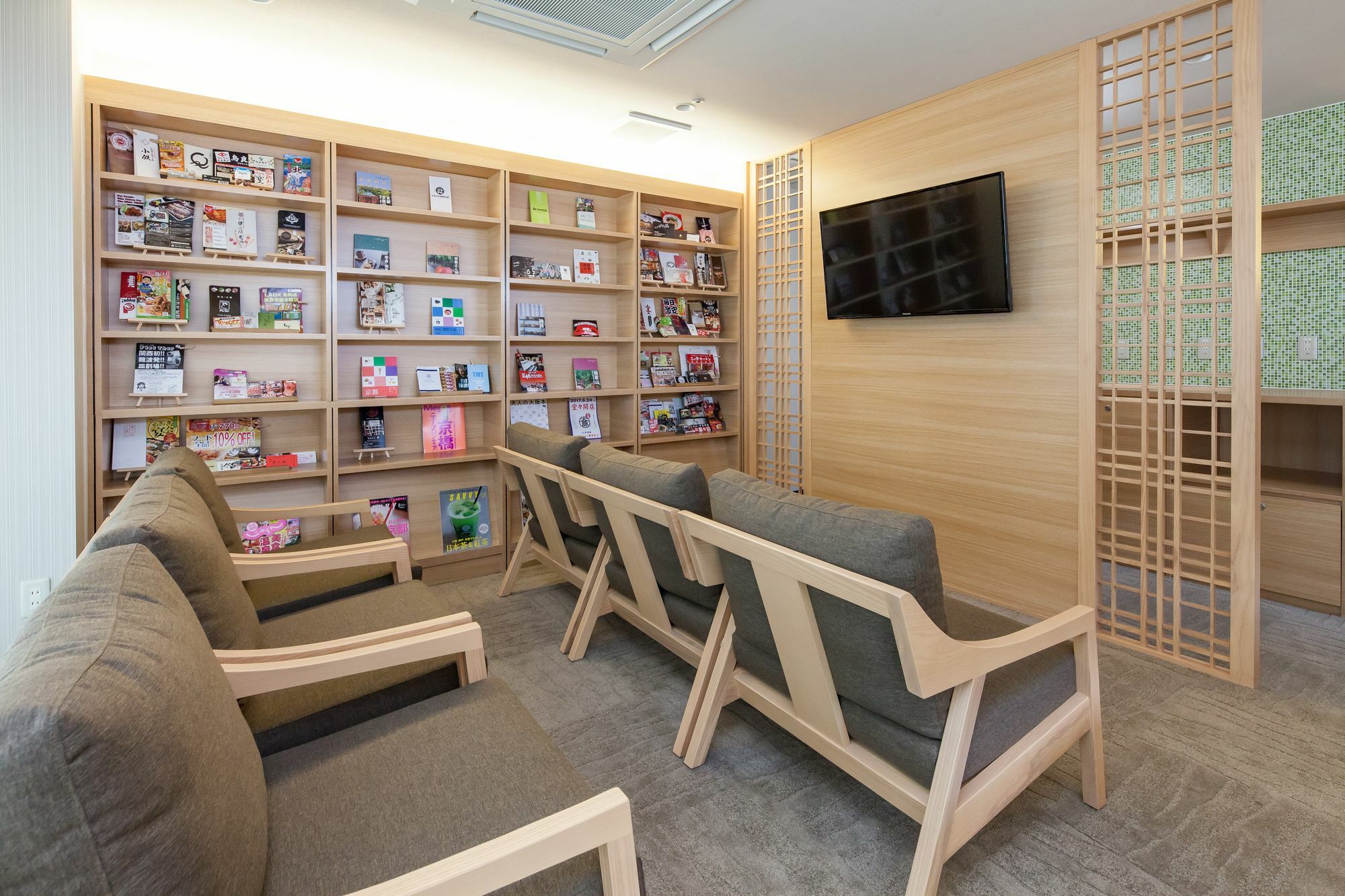 Y'S Cabin Osaka Namba Экстерьер фото