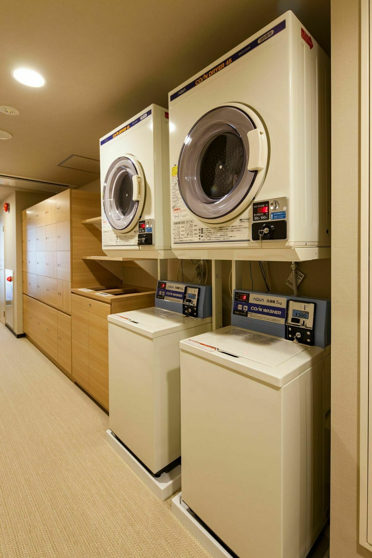 Y'S Cabin Osaka Namba Экстерьер фото